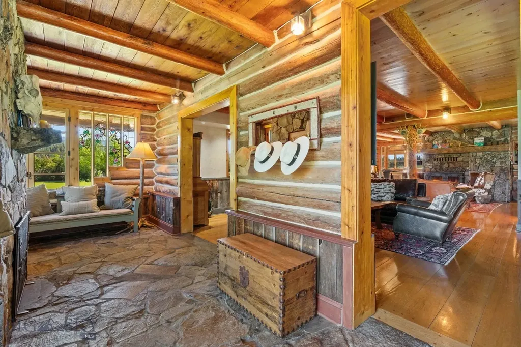 31255 Ninemile Road Huson MT 59846