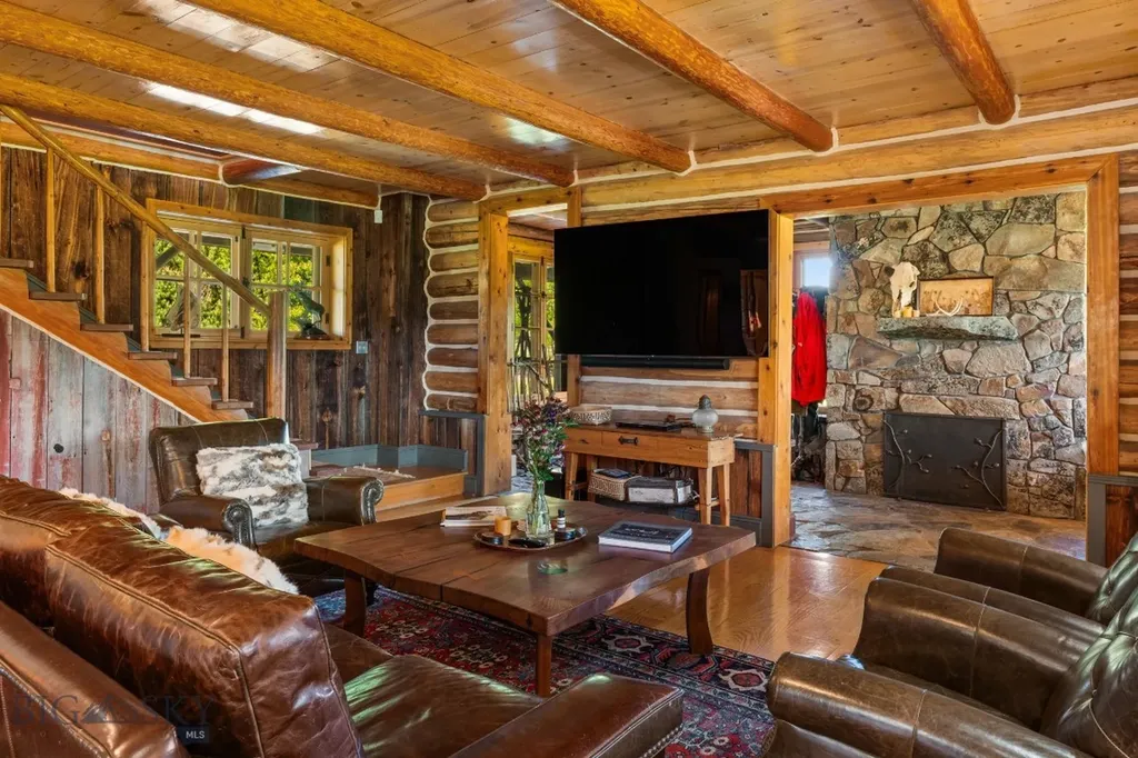 31255 Ninemile Road Huson MT 59846