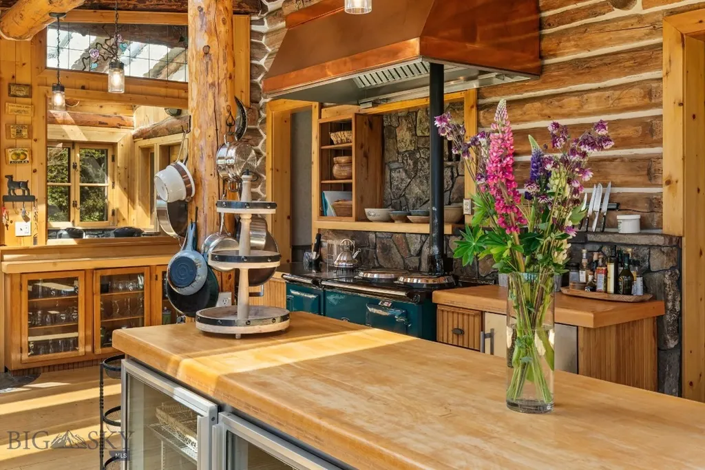 31255 Ninemile Road Huson MT 59846