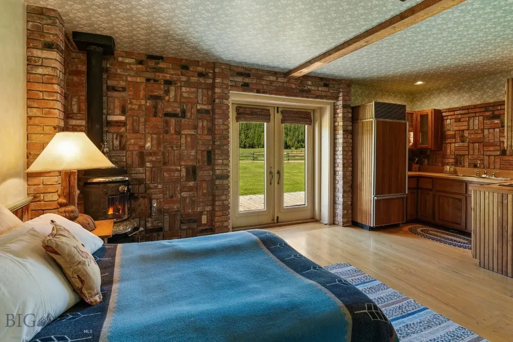 31255 Ninemile Road Huson MT 59846