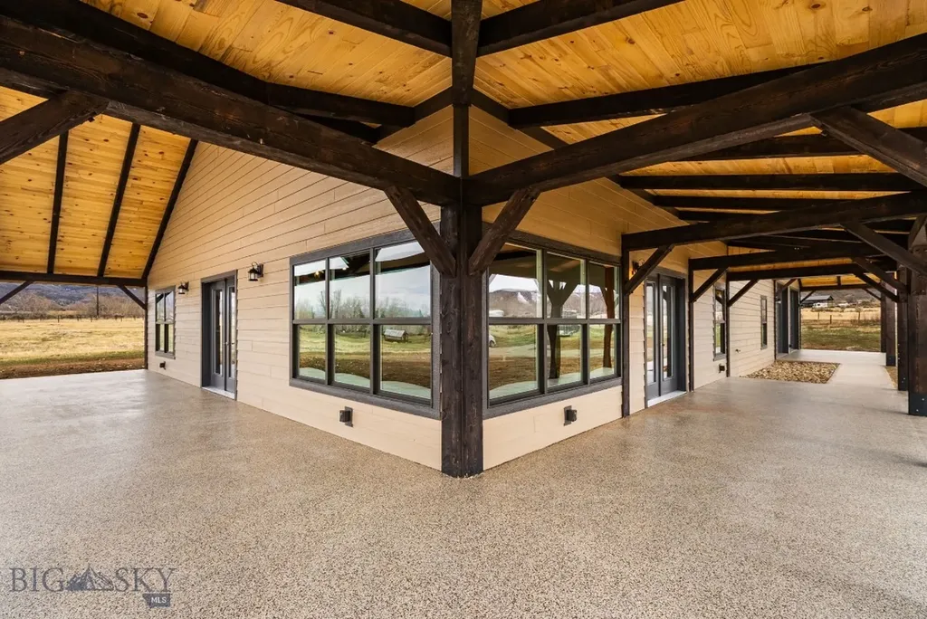 9 Hawks Court Sheridan MT 59749