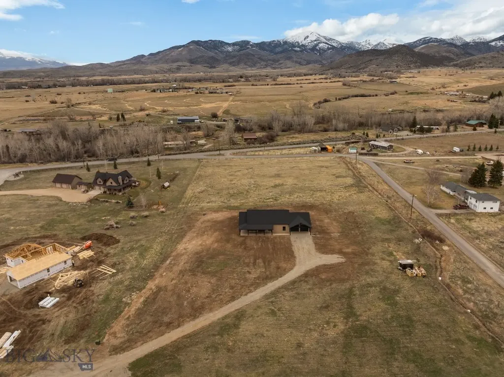 9 Hawks Court Sheridan MT 59749