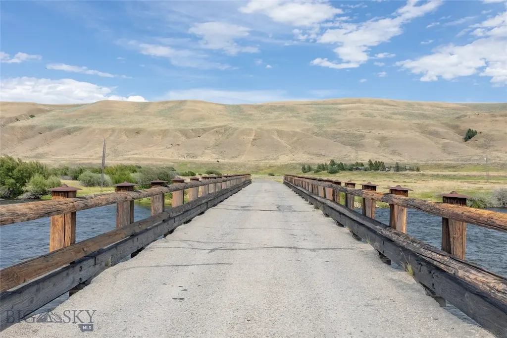 173 S Sun West Road Cameron MT 59720