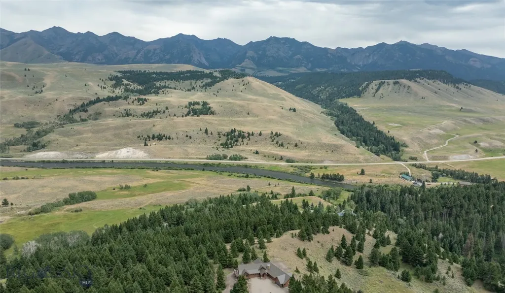 173 S Sun West Road Cameron MT 59720
