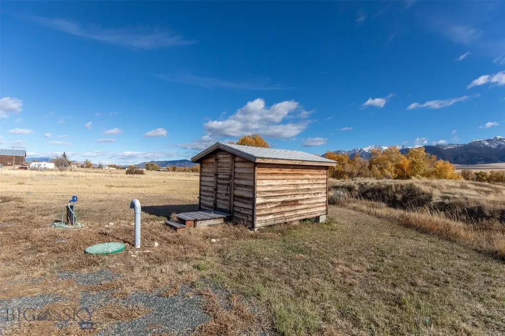 5 River Rest Lane Silver Star MT 59751
