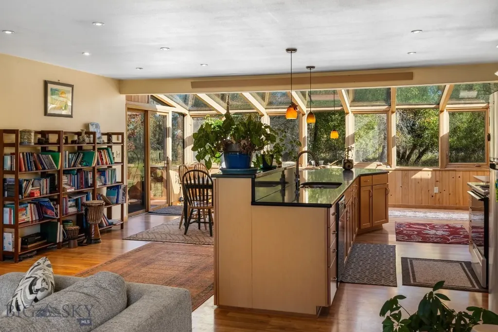 3180 Curtis Lane Manhattan MT 59741