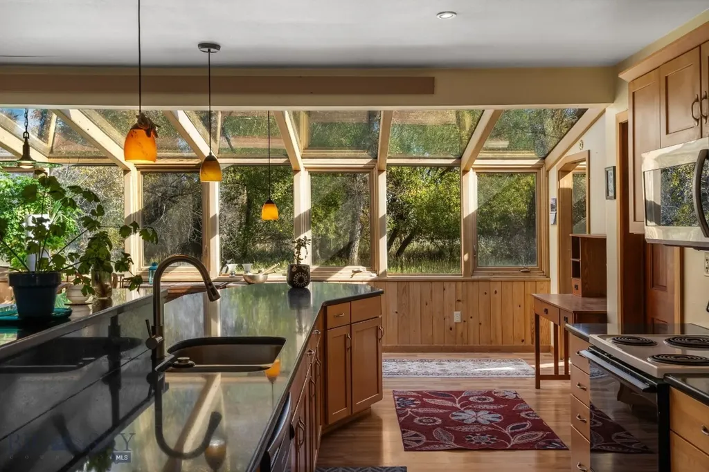 3180 Curtis Lane Manhattan MT 59741