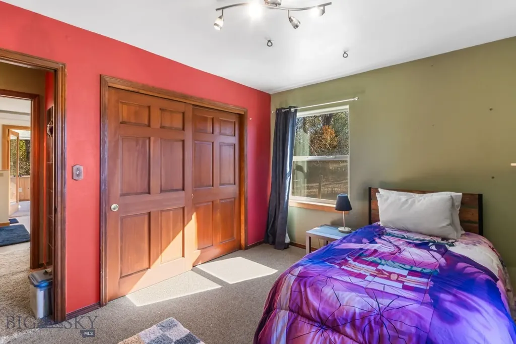 3180 Curtis Lane Manhattan MT 59741