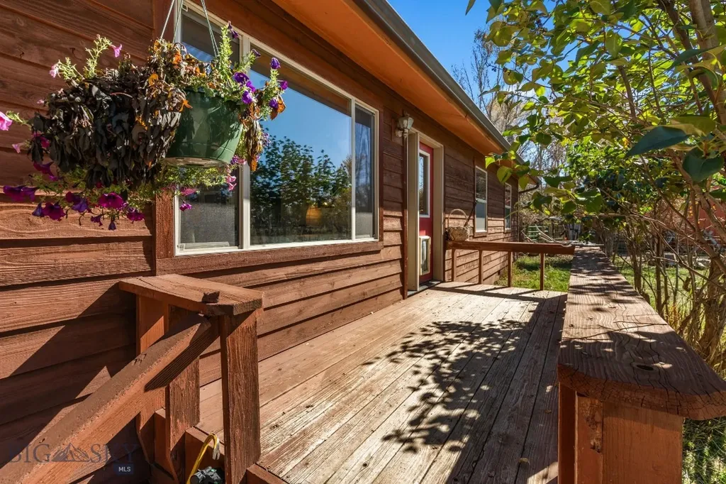 3180 Curtis Lane Manhattan MT 59741