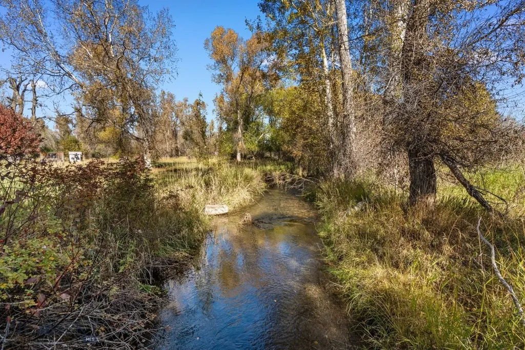 3180 Curtis Lane Manhattan MT 59741
