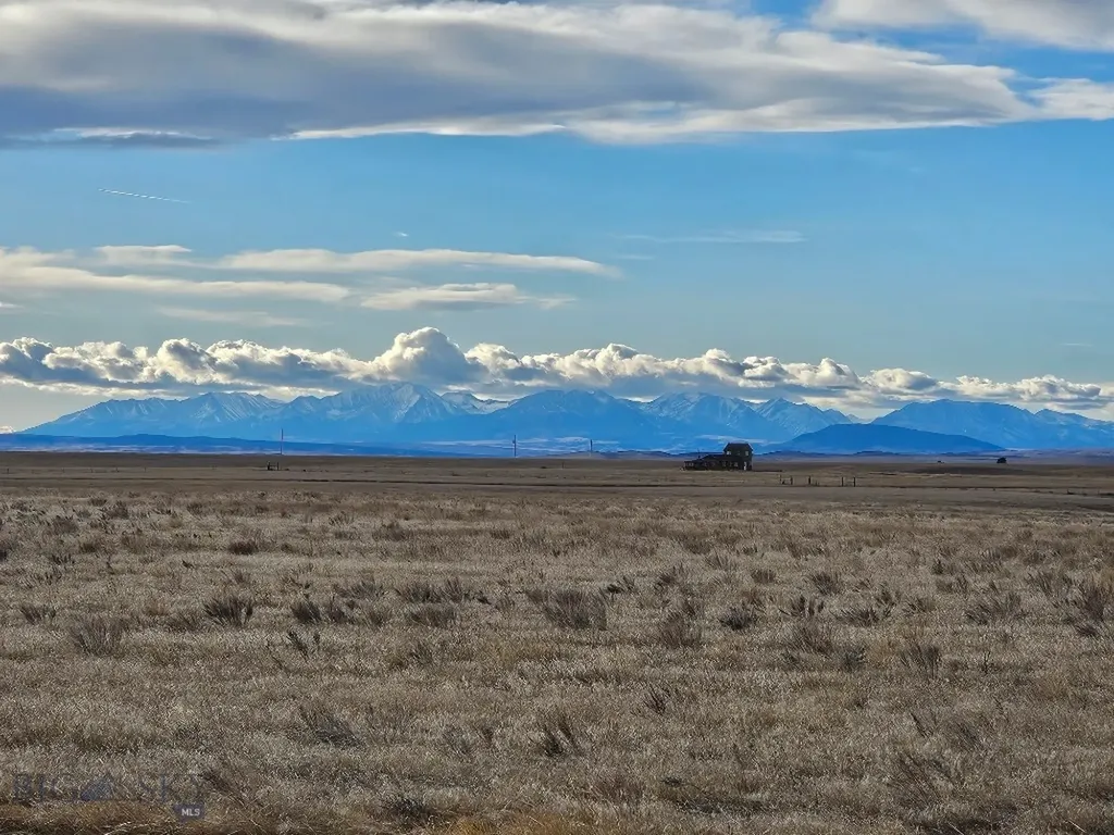 DMB-18 Antelope Road Shawmut MT 59078