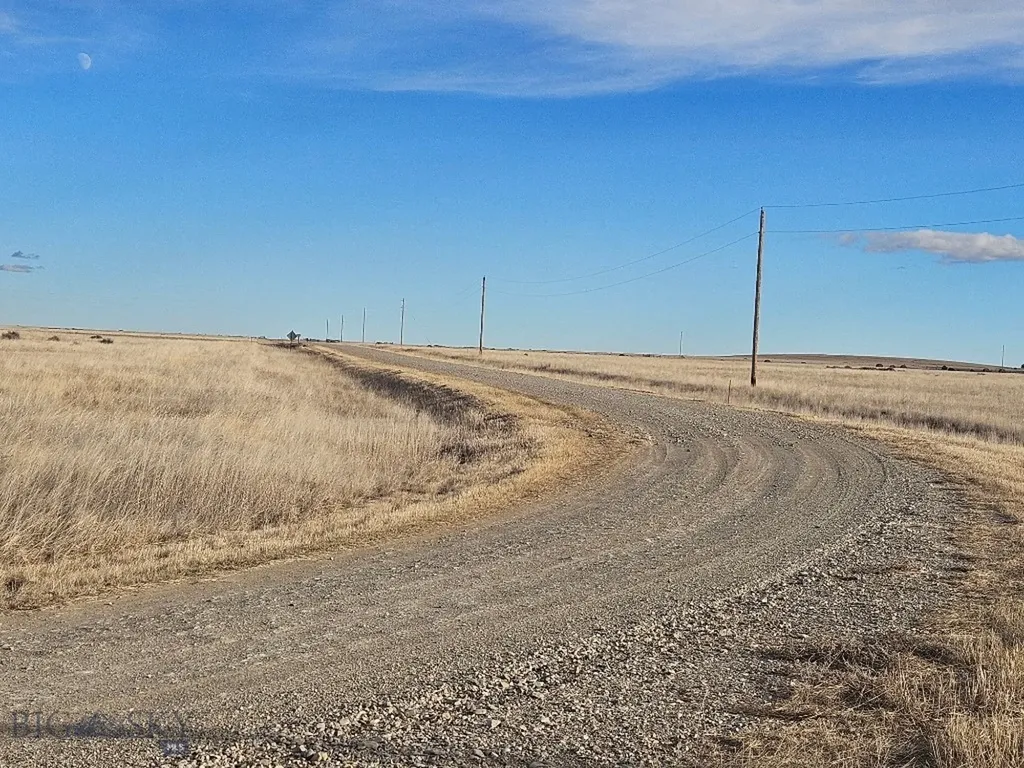 DMB-18 Antelope Road Shawmut MT 59078