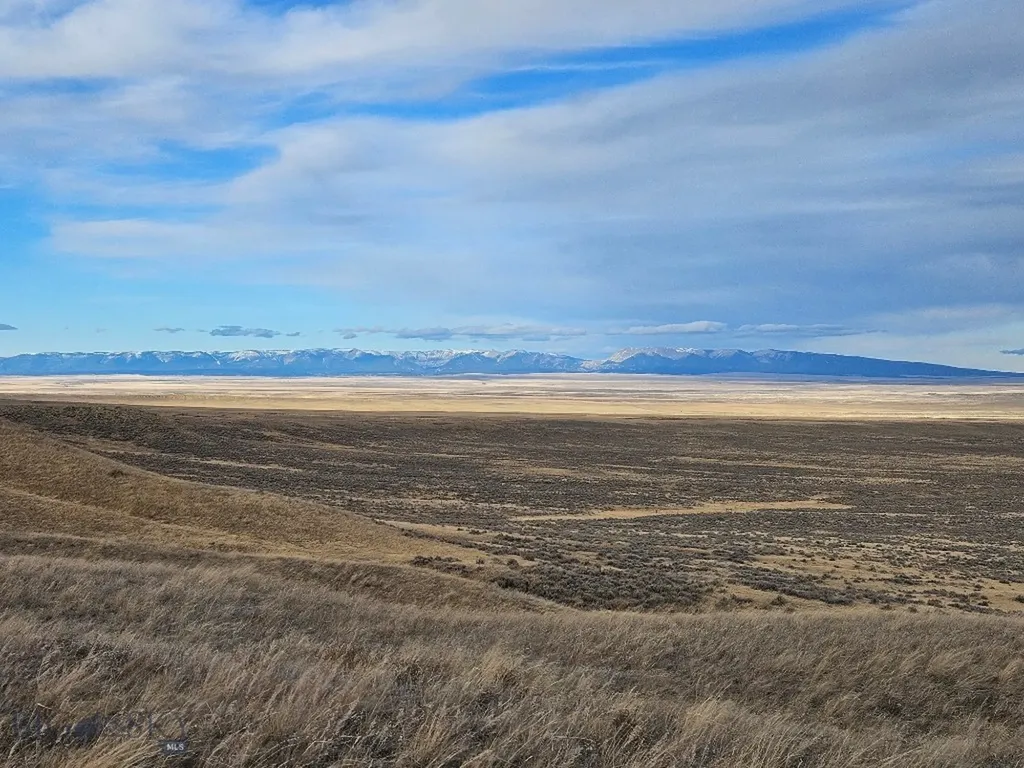 DMB-18 Antelope Road Shawmut MT 59078