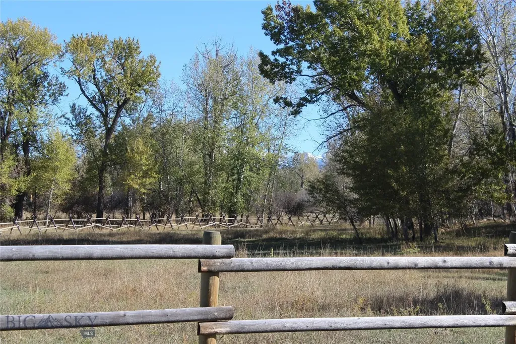 61 Rocky Creek Lane Clyde Park MT 59047