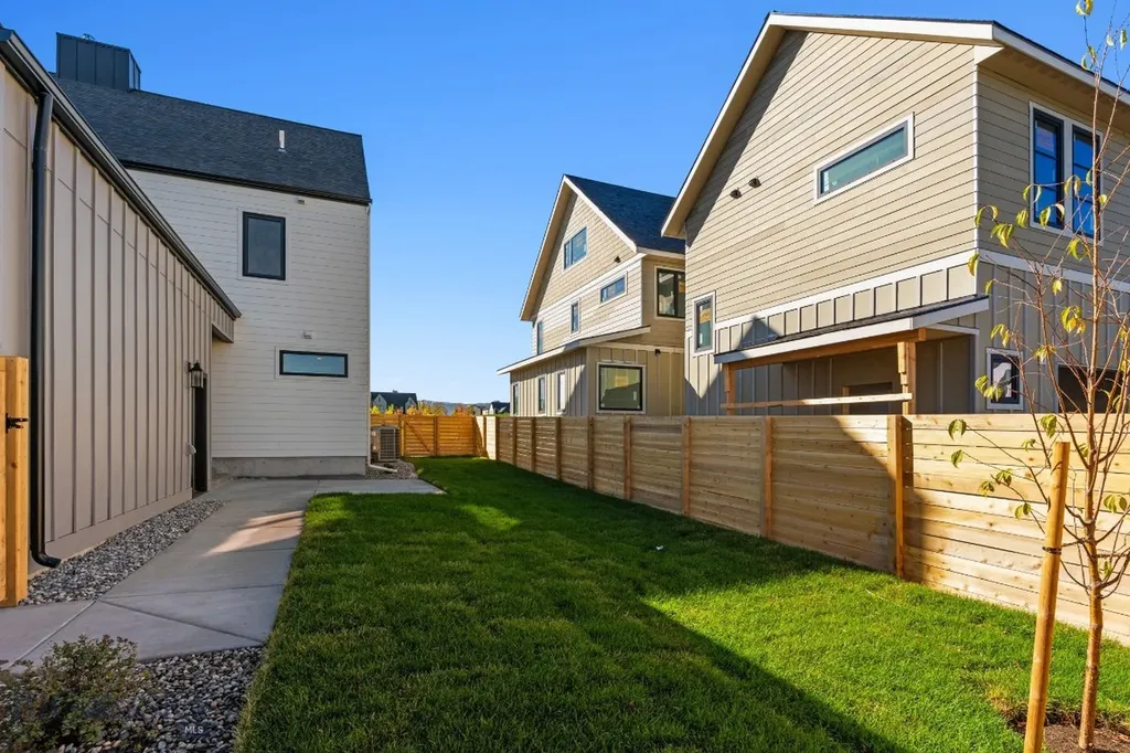2851 Cielo Way Bozeman MT 59718