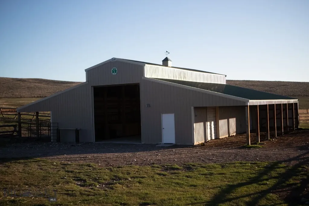 3007 Coyote Creek Dillon MT 59725