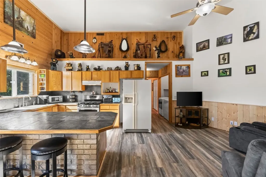1801 Sun Avenue Livingston MT 59047