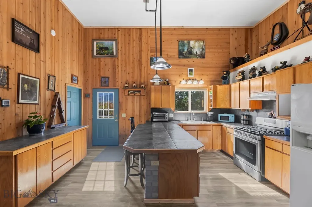 1801 Sun Avenue Livingston MT 59047