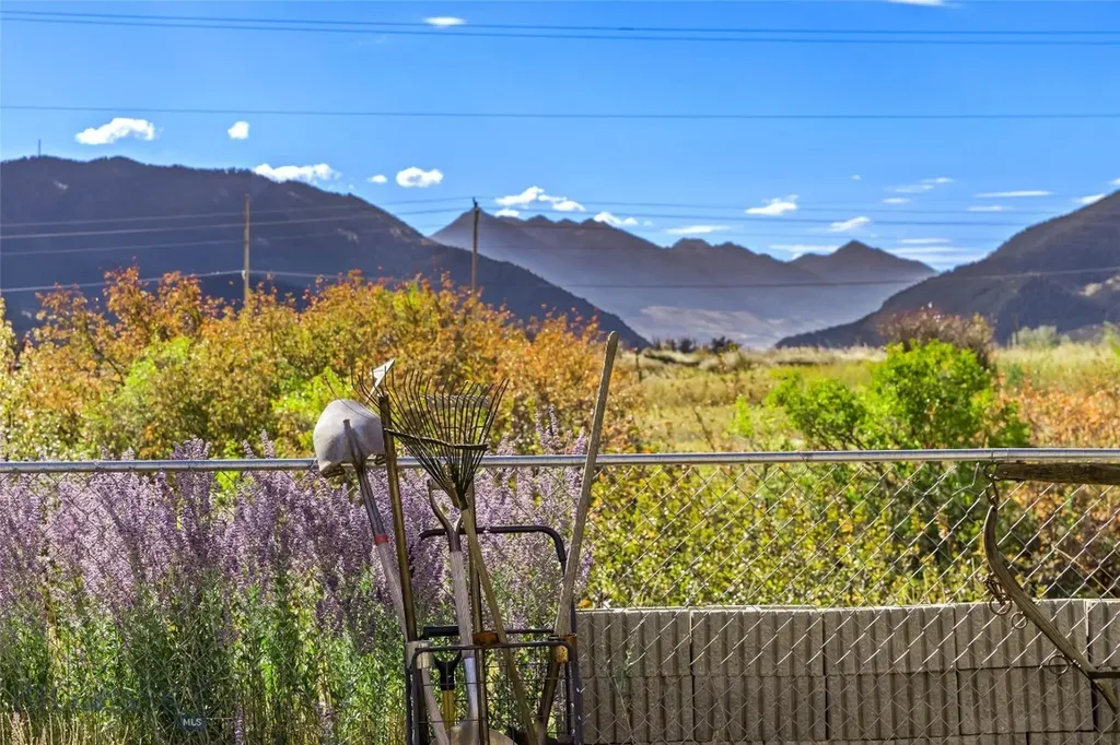 1801 Sun Avenue Livingston MT 59047
