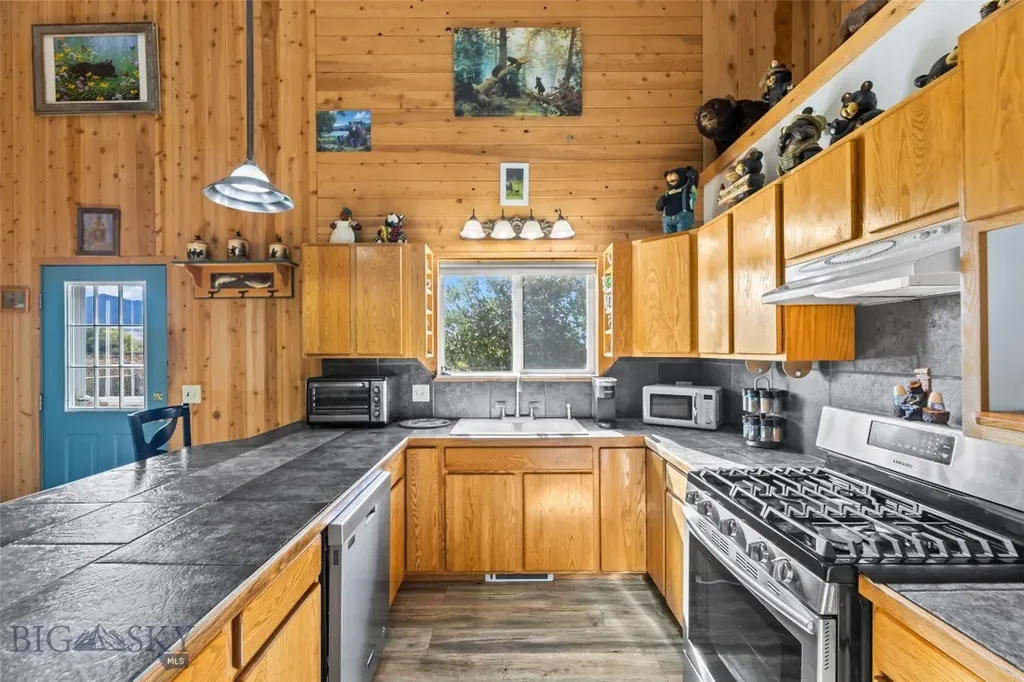 1801 Sun Avenue Livingston MT 59047
