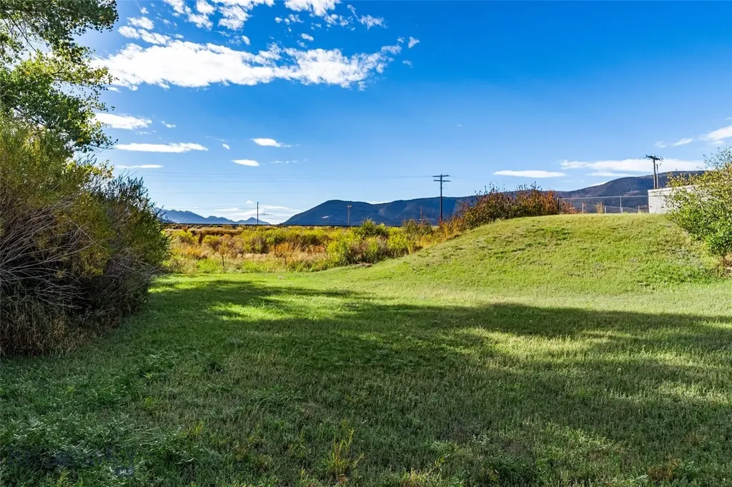 1801 Sun Avenue Livingston MT 59047