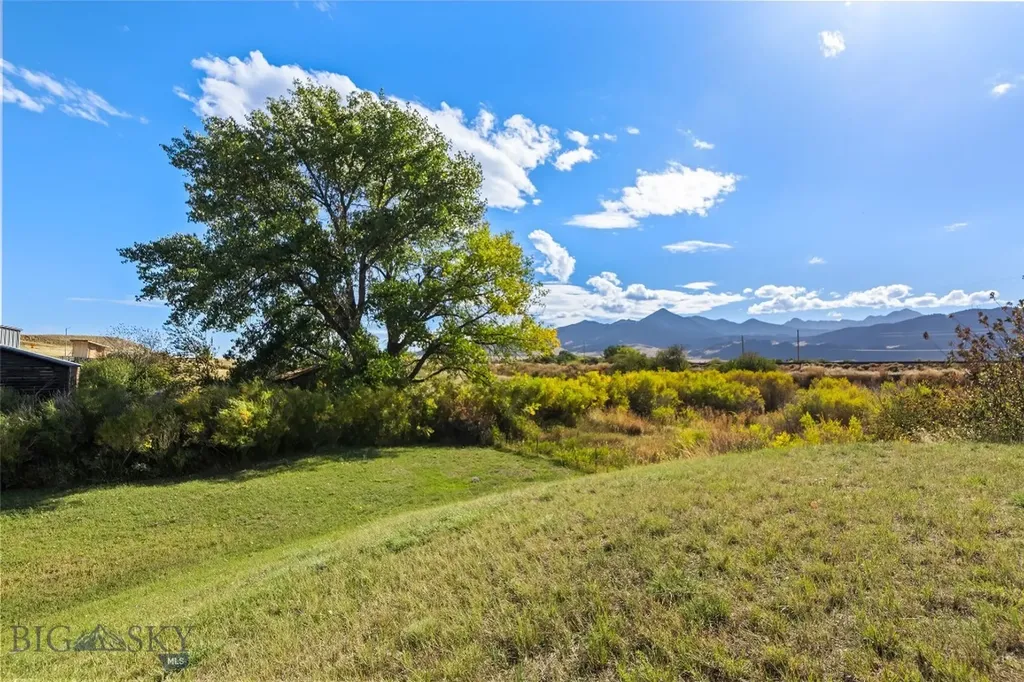 1801 Sun Avenue Livingston MT 59047