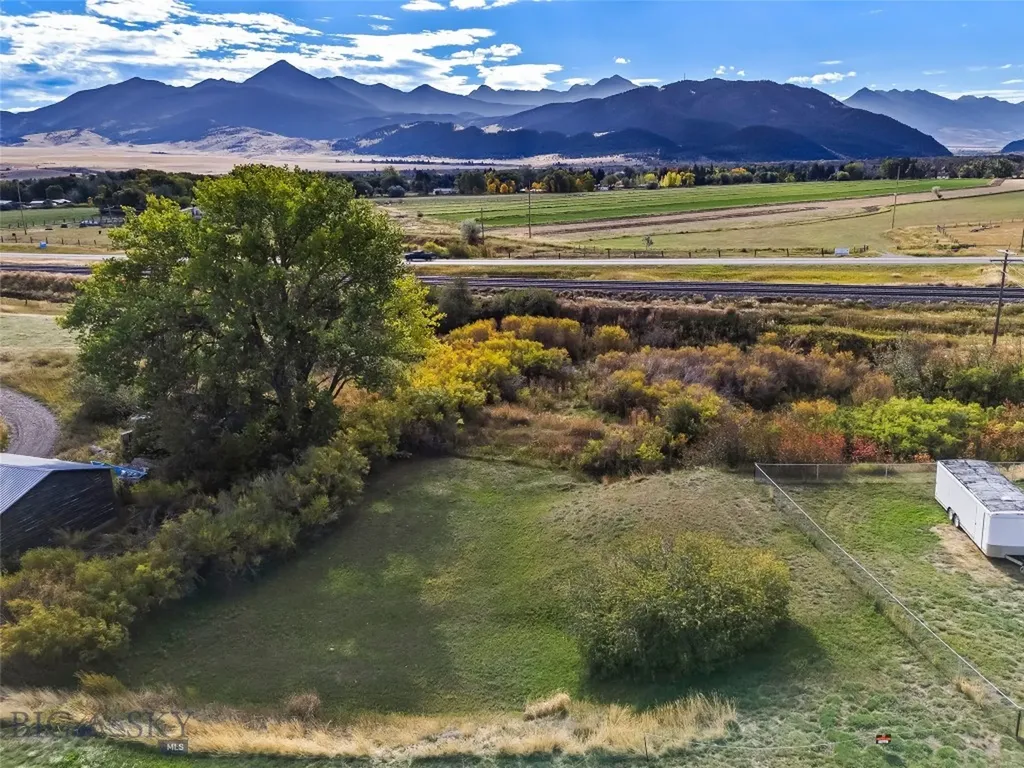 1801 Sun Avenue Livingston MT 59047