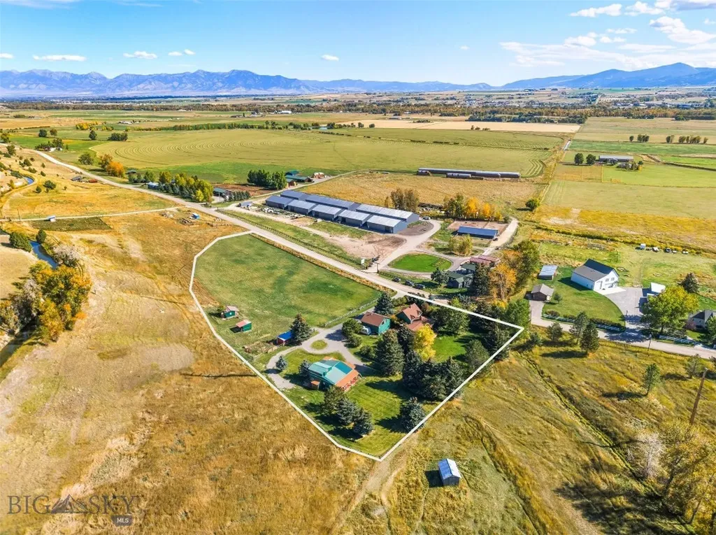 2500 Cottontail Road Gallatin Gateway MT 59730