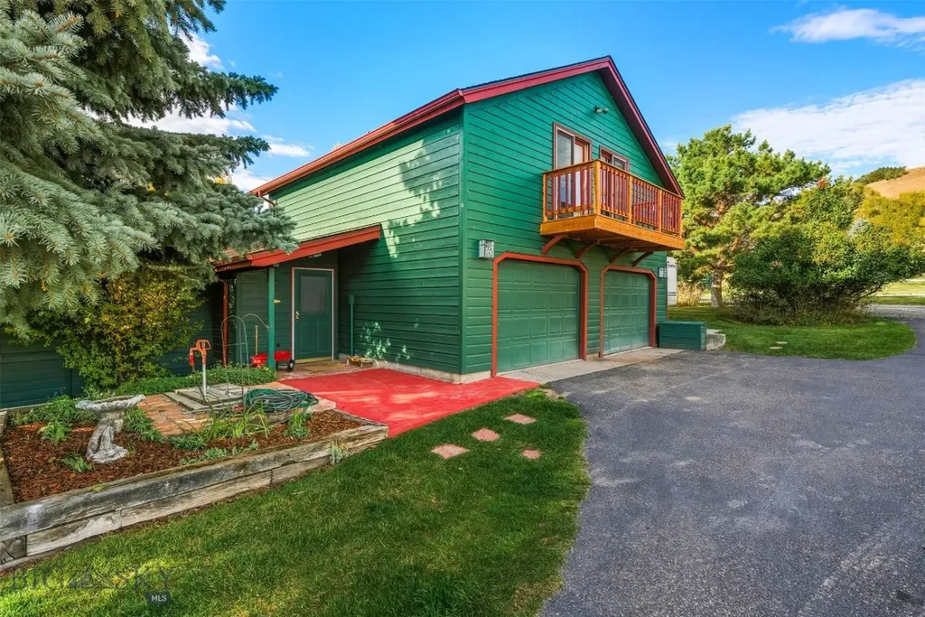 2500 Cottontail Road Gallatin Gateway MT 59730