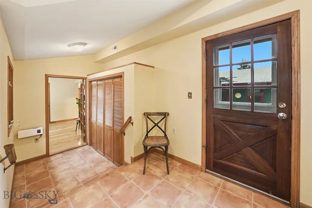 2500 Cottontail Road Gallatin Gateway MT 59730