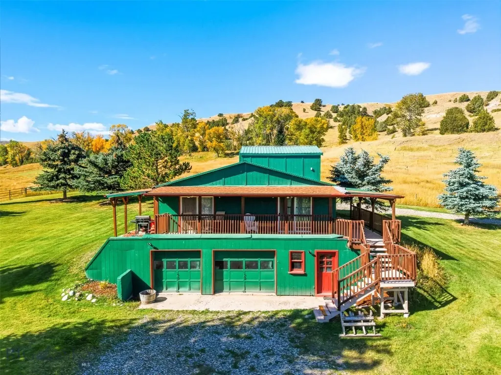 2500 Cottontail Road Gallatin Gateway MT 59730