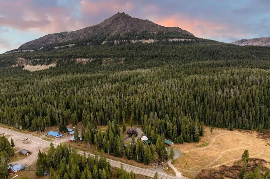 708 Us Highway 212 W Cooke City MT 59020