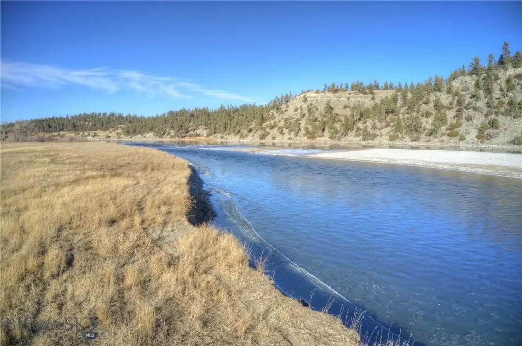 Tbd Frontage Road Reed Point MT 59069