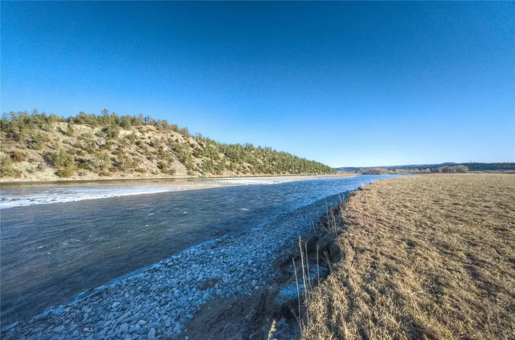 Tbd Frontage Road Reed Point MT 59069