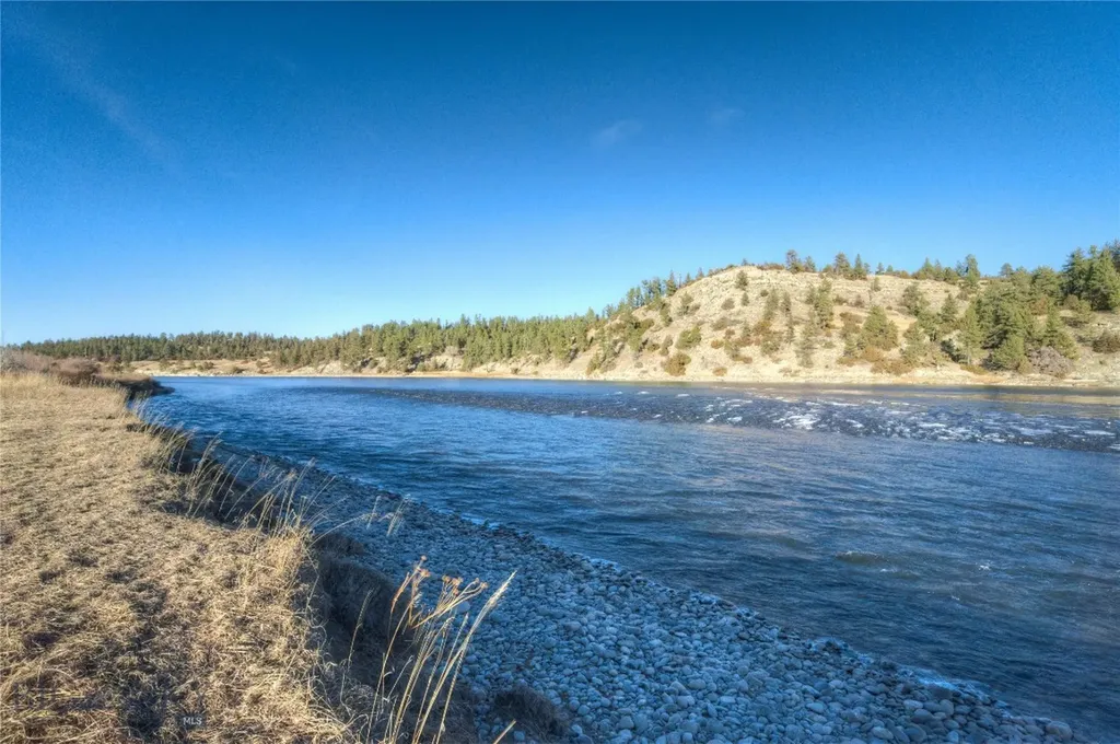 Tbd Frontage Road Reed Point MT 59069