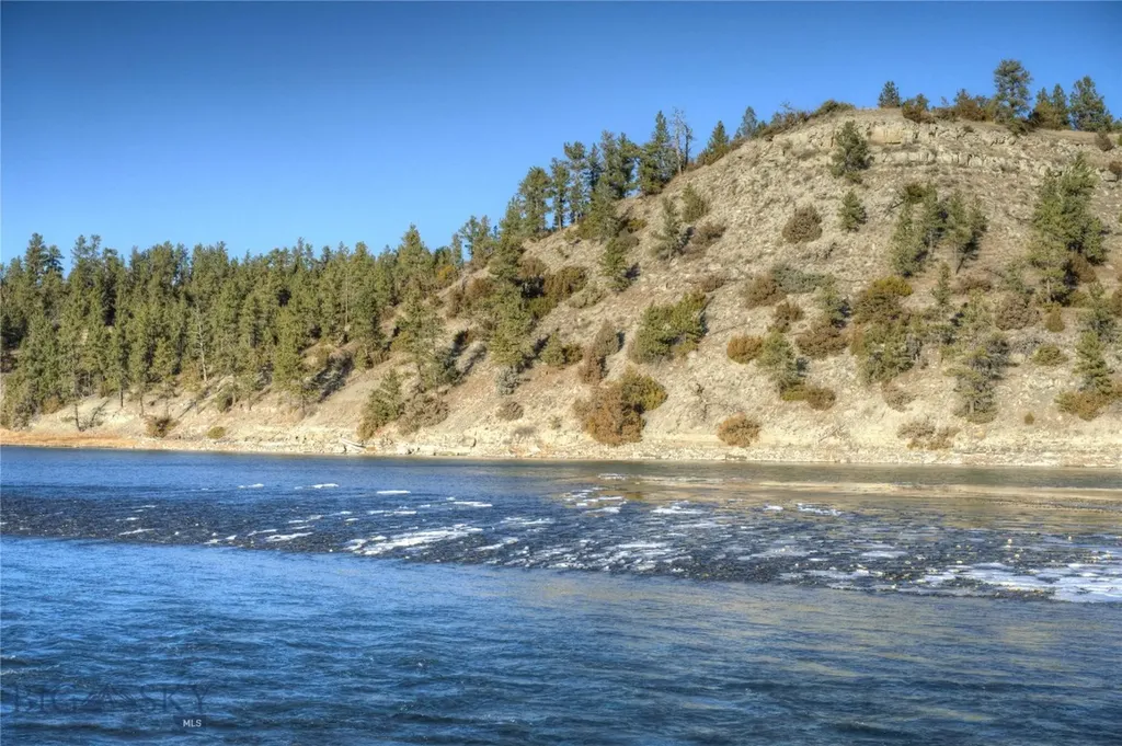 Tbd Frontage Road Reed Point MT 59069