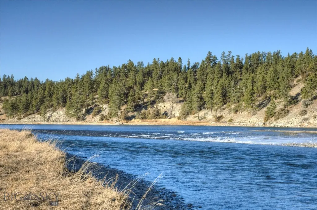 Tbd Frontage Road Reed Point MT 59069