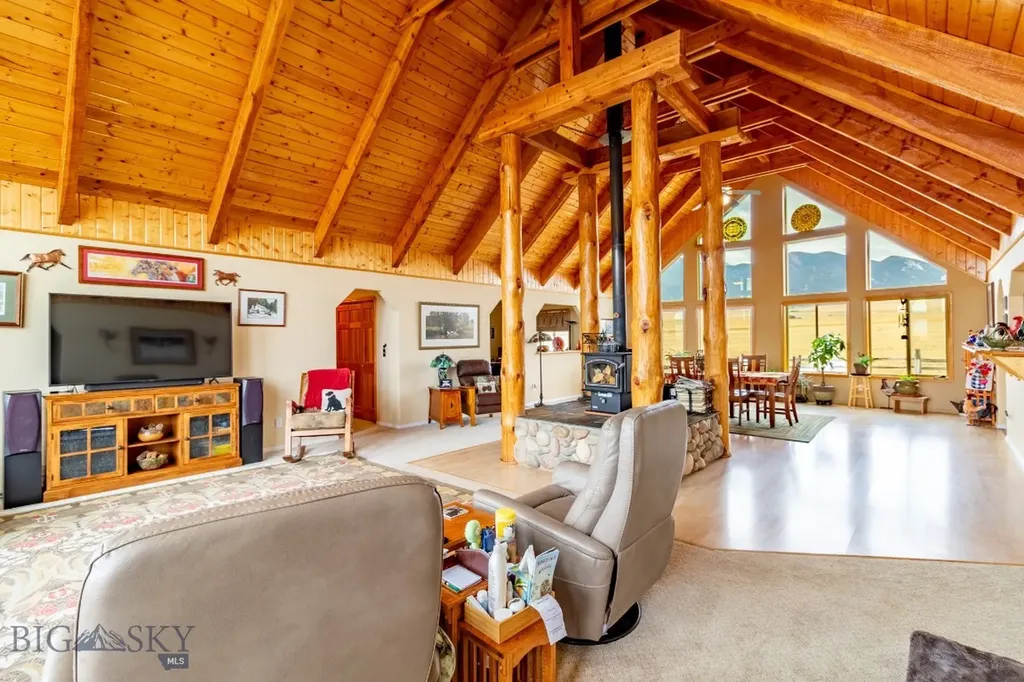 12 Bench Road Whitehall MT 59759