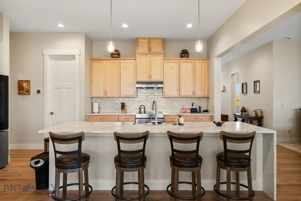 1604 Kit Carson Circle Belgrade MT 59714