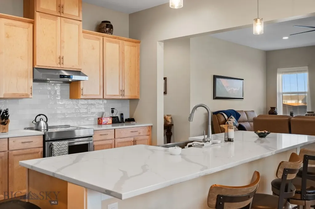 1604 Kit Carson Circle Belgrade MT 59714