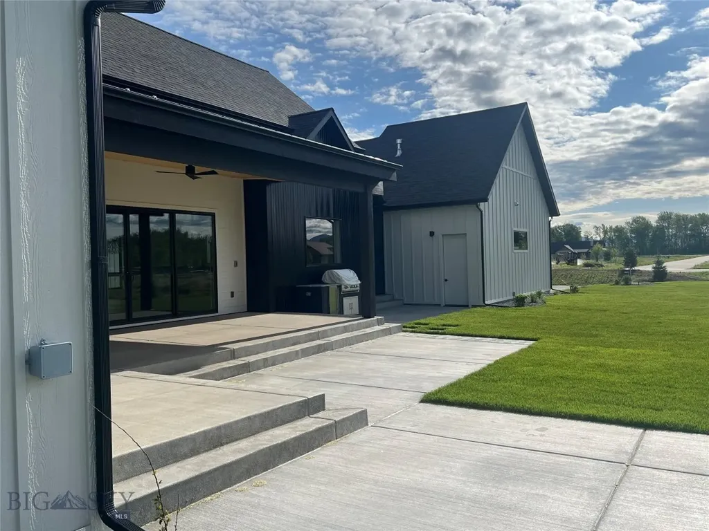 60 Mcgoo Way Bozeman MT 59718
