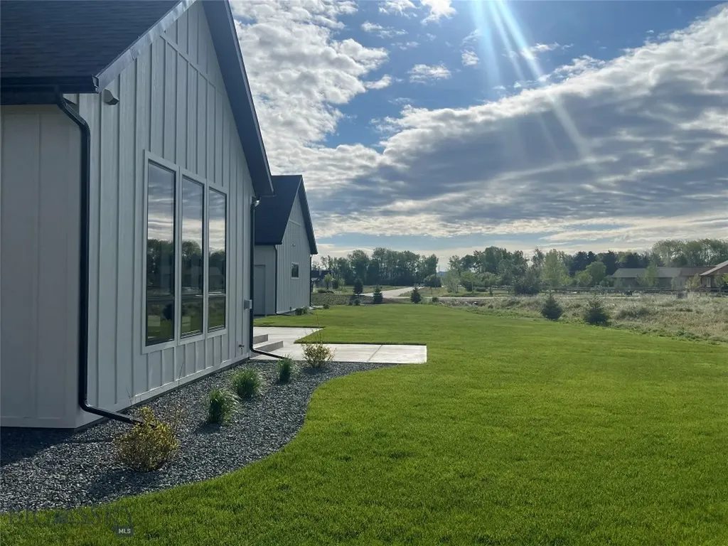 60 Mcgoo Way Bozeman MT 59718