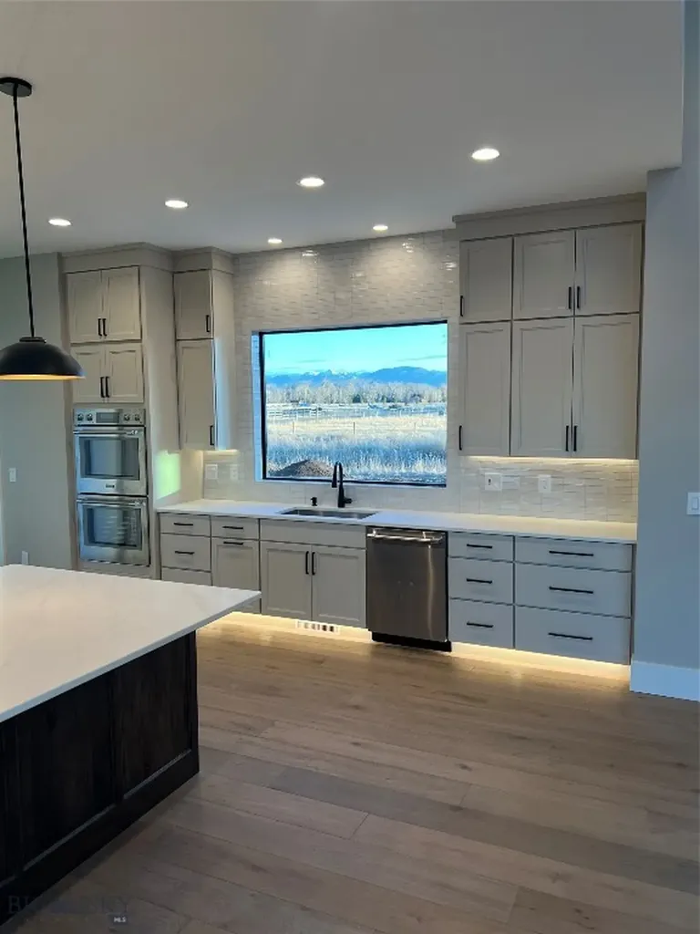 60 Mcgoo Way Bozeman MT 59718
