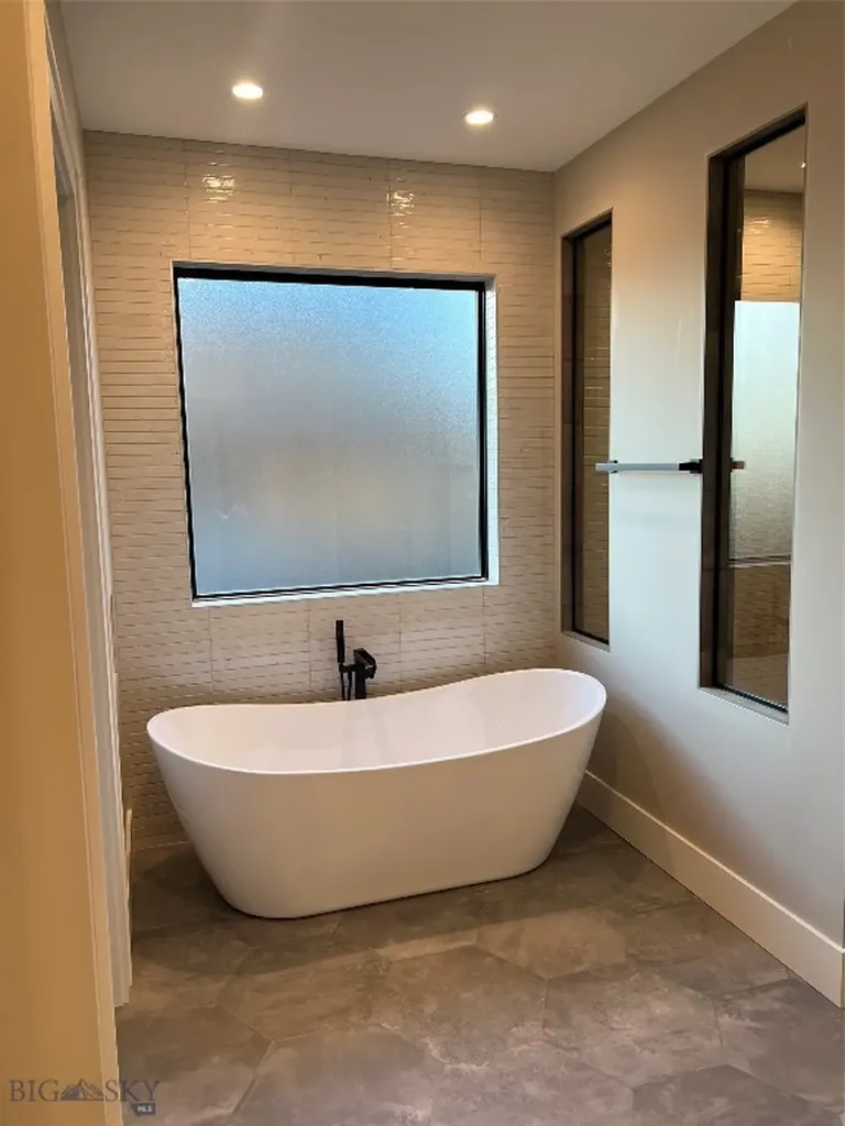 60 Mcgoo Way Bozeman MT 59718