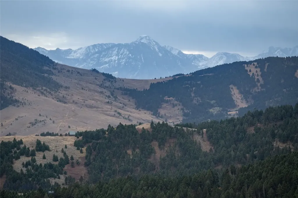 20 Ac Alpine Springs Trail Livingston MT 59047