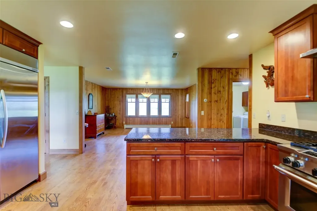 1986 E River Road Livingston MT 59047