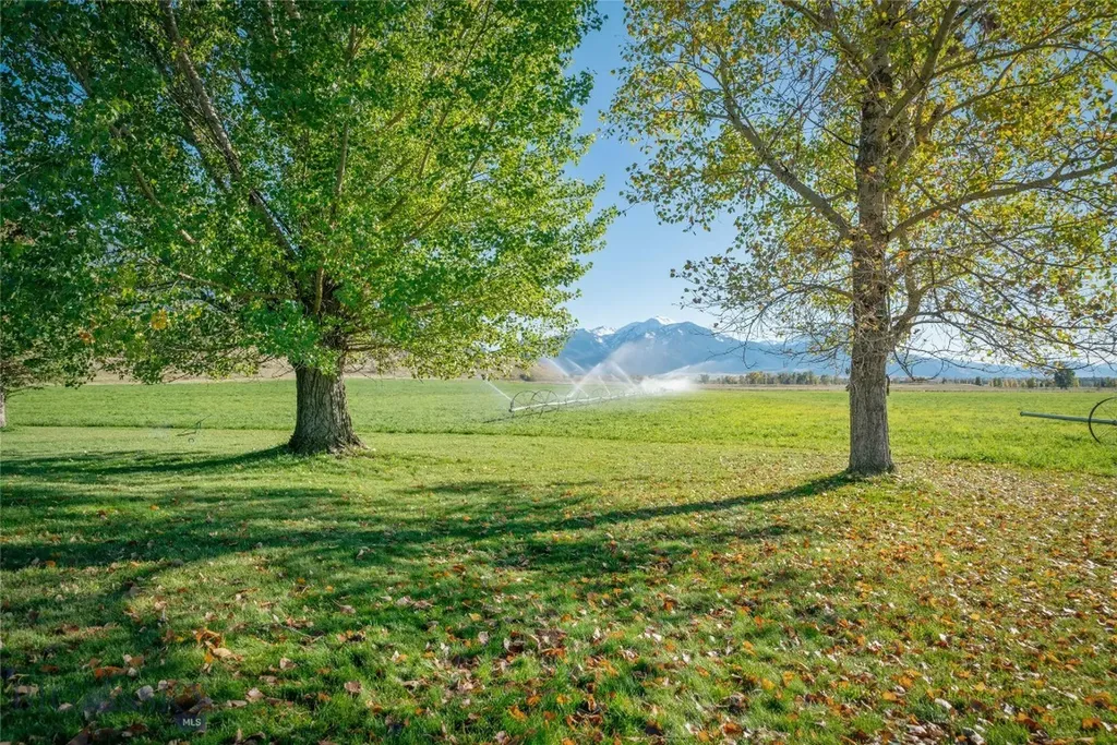 1986 E River Road Livingston MT 59047