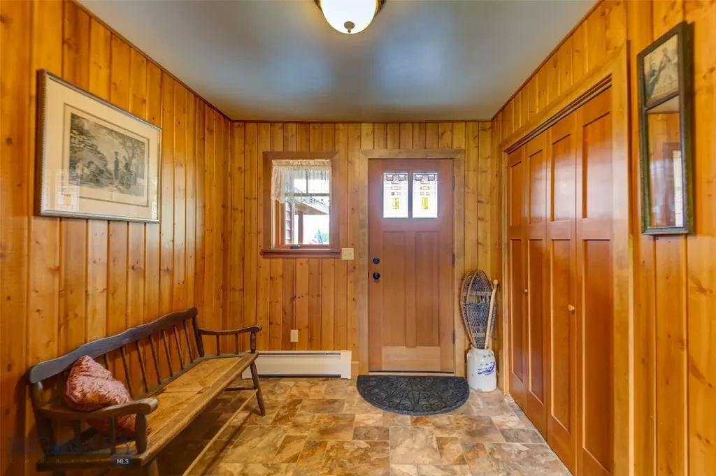 1986 E River Road Livingston MT 59047