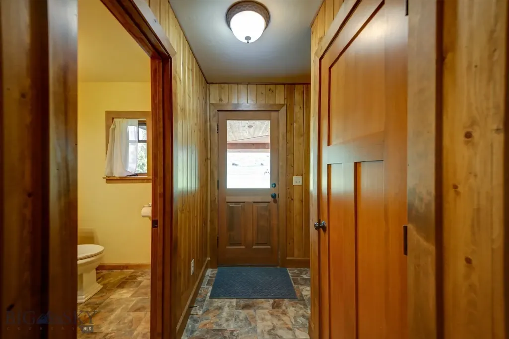 1986 E River Road Livingston MT 59047