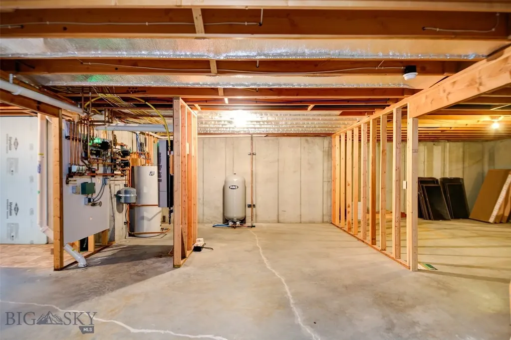 1986 E River Road Livingston MT 59047